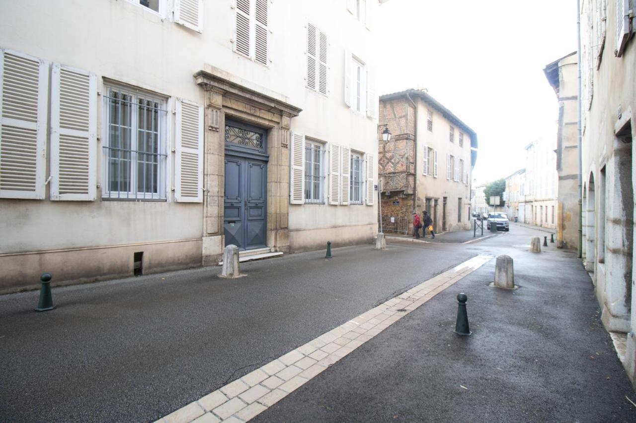 L'Authentique Bressan Apartment Bourg-en-Bresse Bagian luar foto